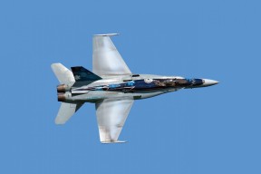 爱体育娱乐入口-“武汉马拉松赛道上，谁将成就新的传奇？”