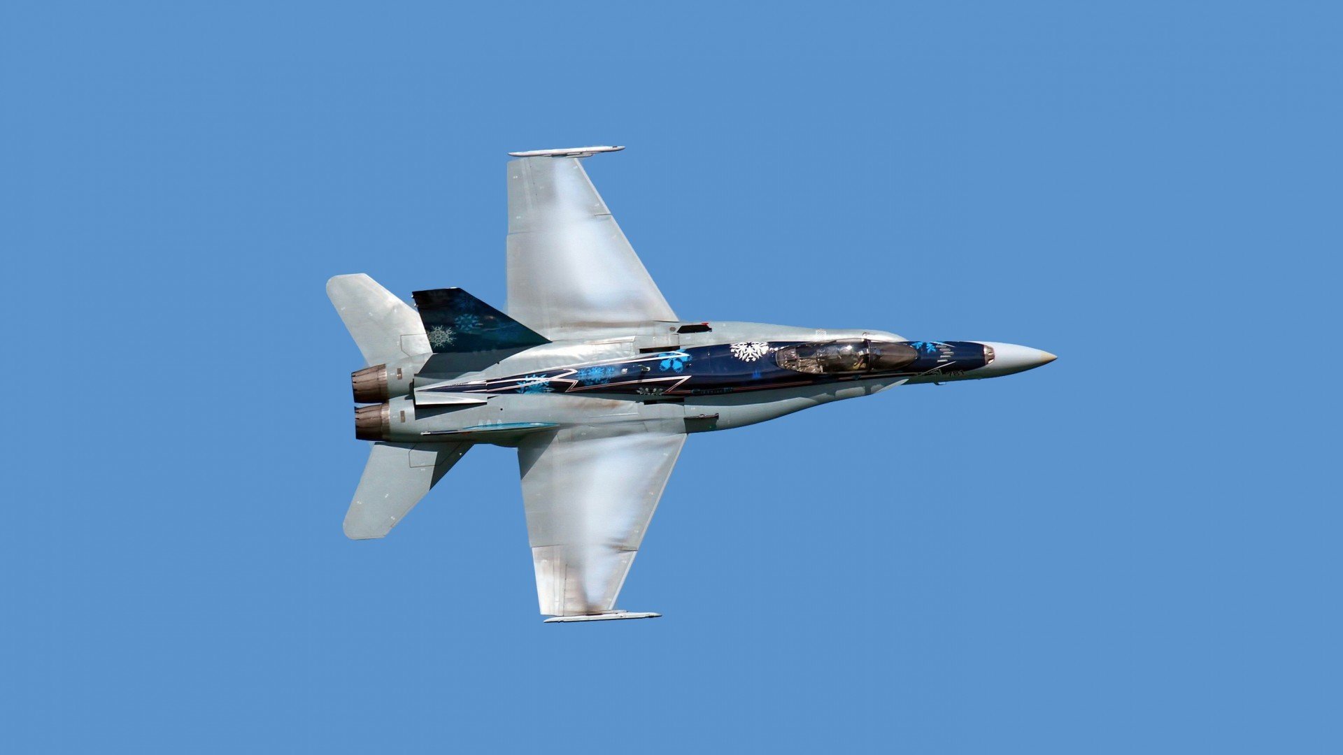 “武汉马拉松赛道上,谁将成就新的传奇?”