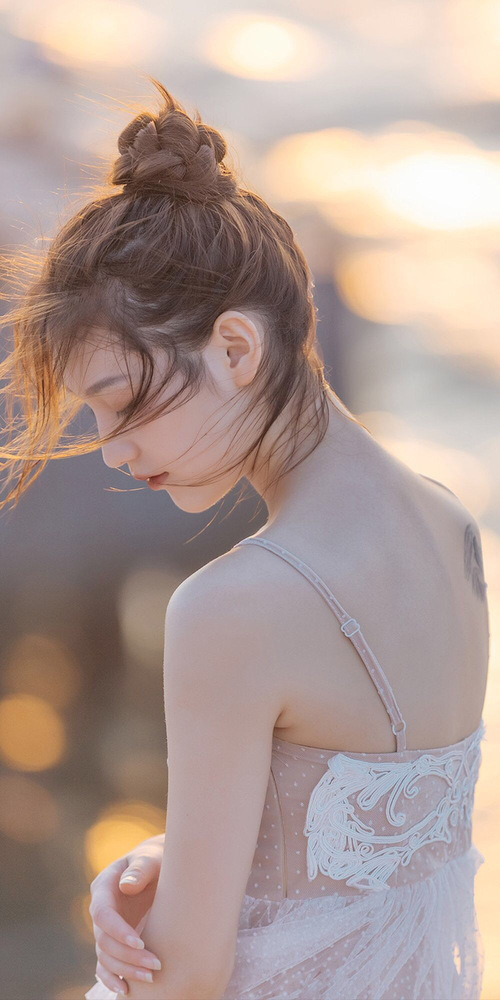 “高新体育中心武术赛:传统与现代结合,展现中国武术魅力”