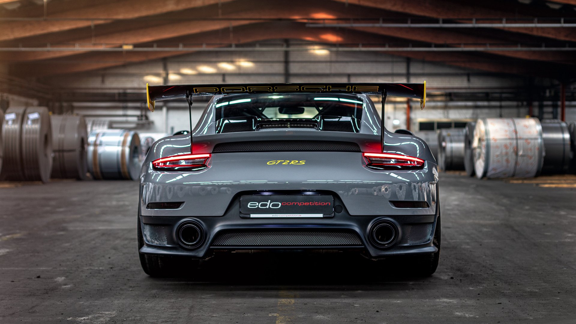 观众现场体验加入沉浸式AI讲解服务，沉浸式体验演出